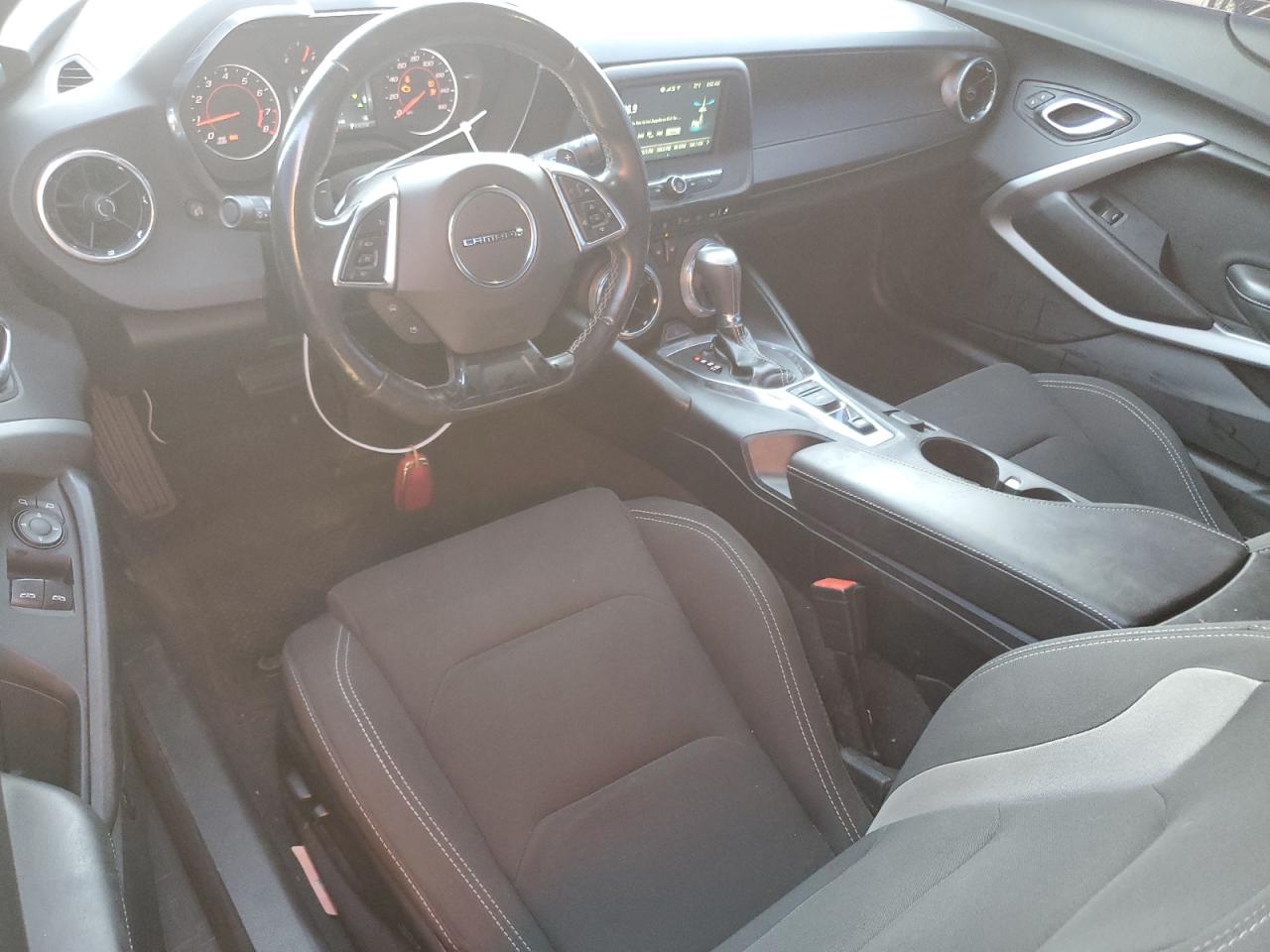 Chevrolet Camaro Lt Image 7