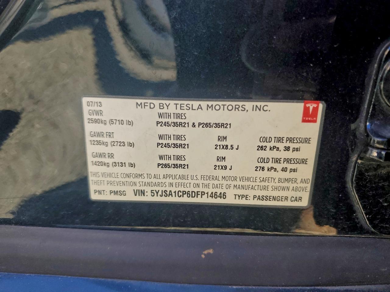 Tesla Model S Image 11