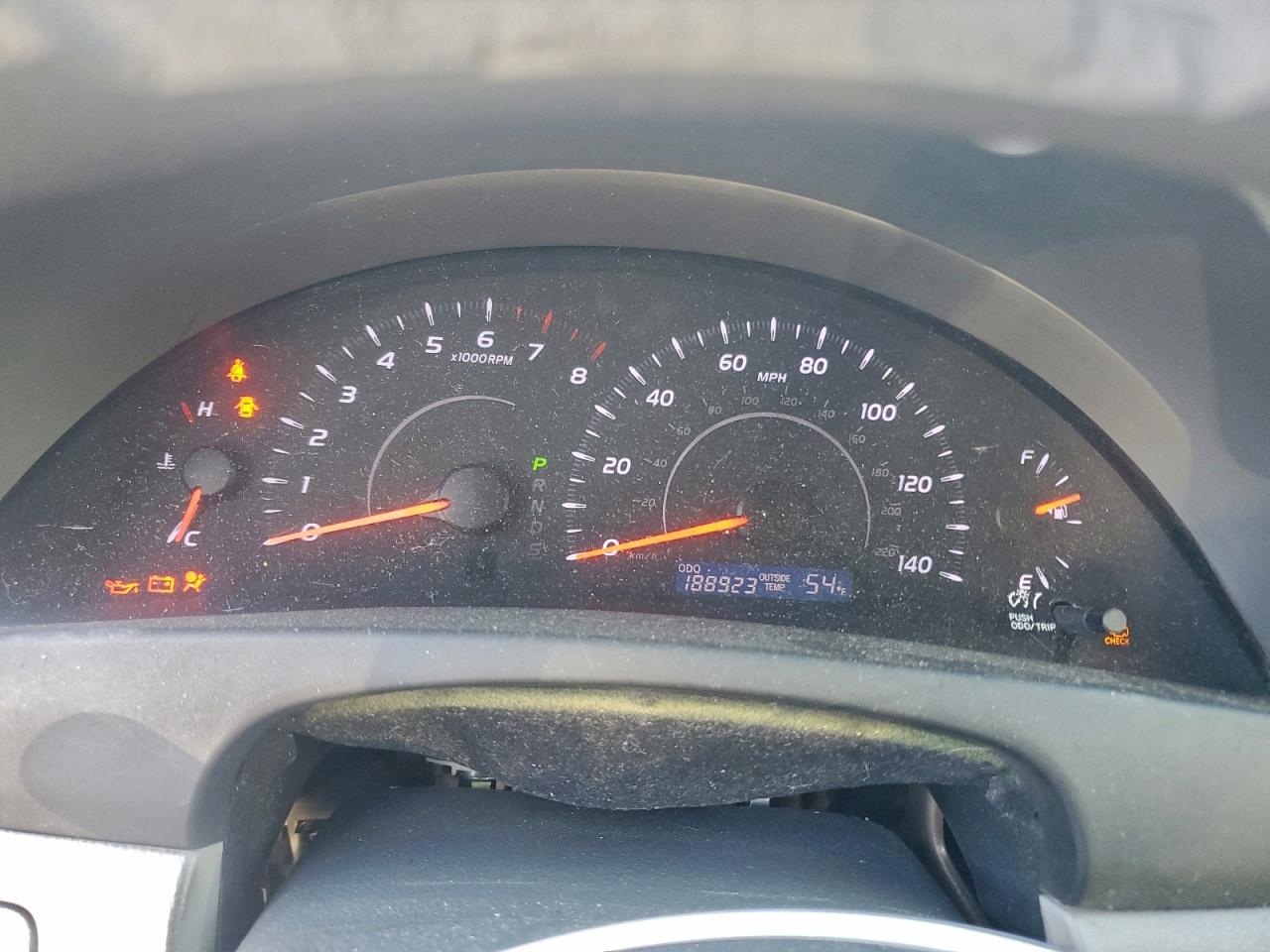 Toyota Camry Base Image 5