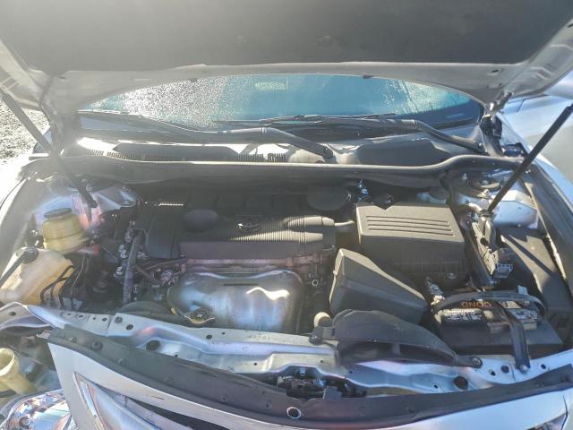 Toyota Camry Base Image 13