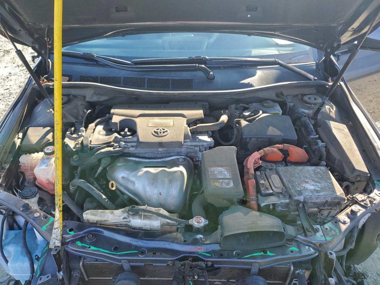 Toyota Camry Hybrid Image 9