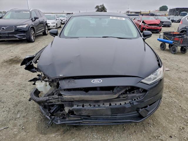 Ford Fusion S Image 5