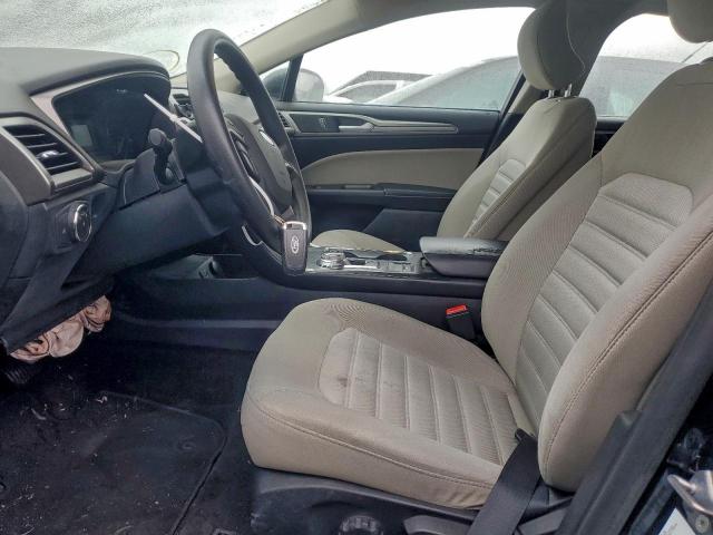 Ford Fusion S Image 8