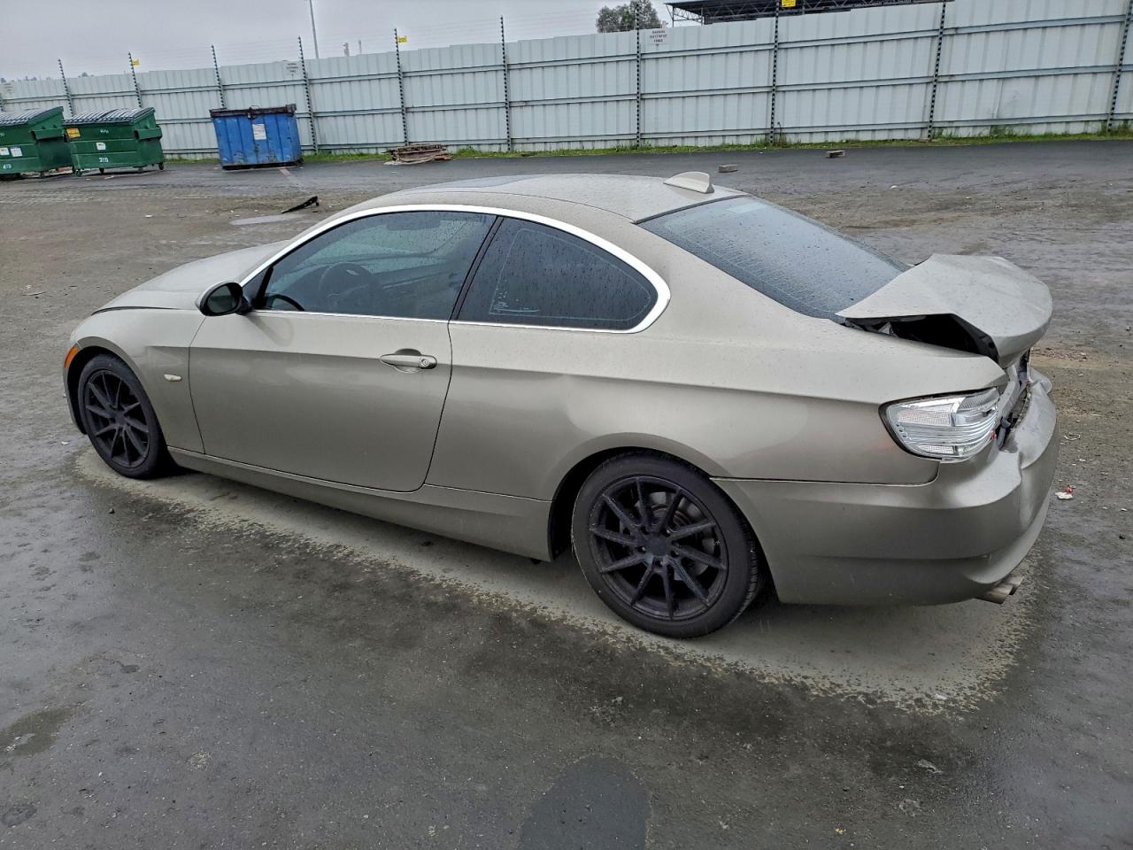 BMW 3 Series I Image 12