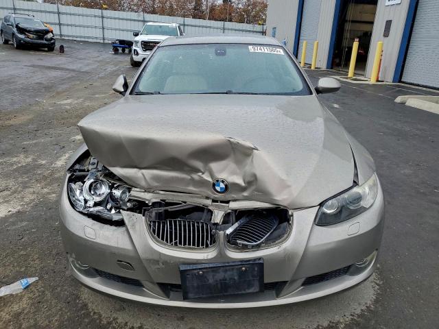 BMW 3 Series I Image 11