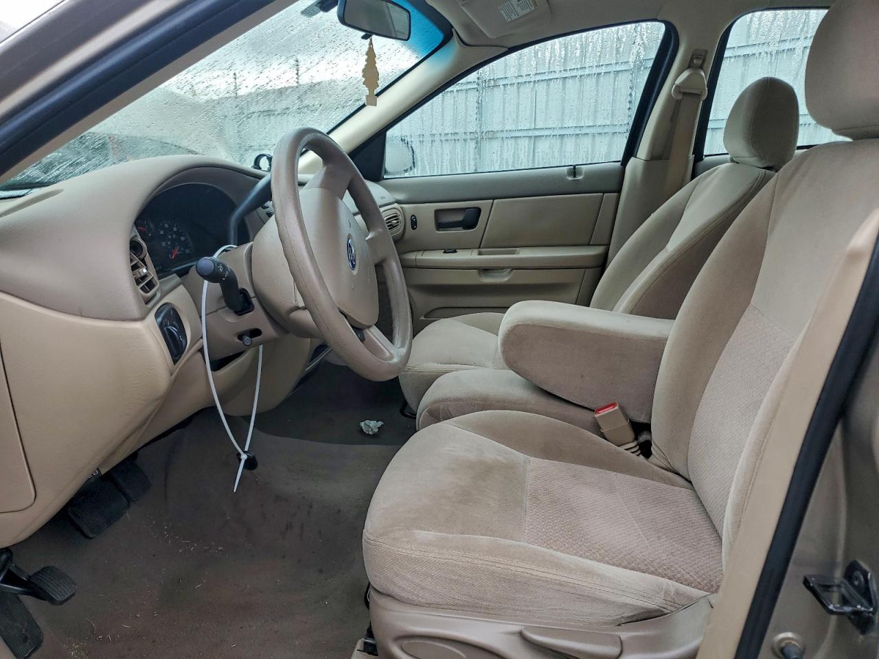 Ford Taurus Lx Image 7