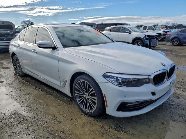 BMW 5 Series I Image 10