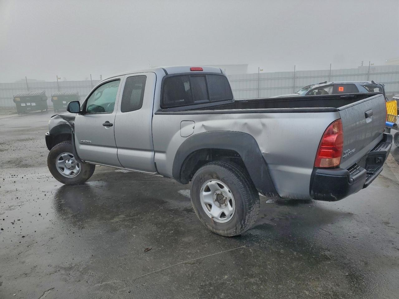 Toyota Tacoma Access Cab Image 12
