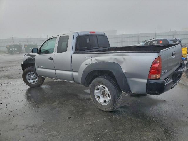 Toyota Tacoma Access Cab Image 12