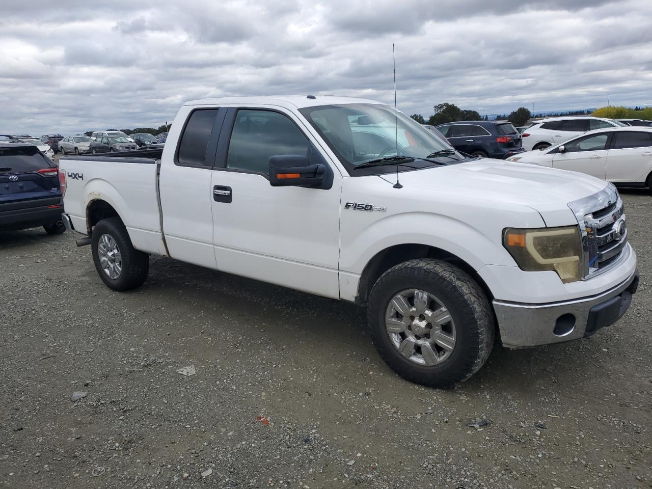 Ford F-150 Super Cab Image 4