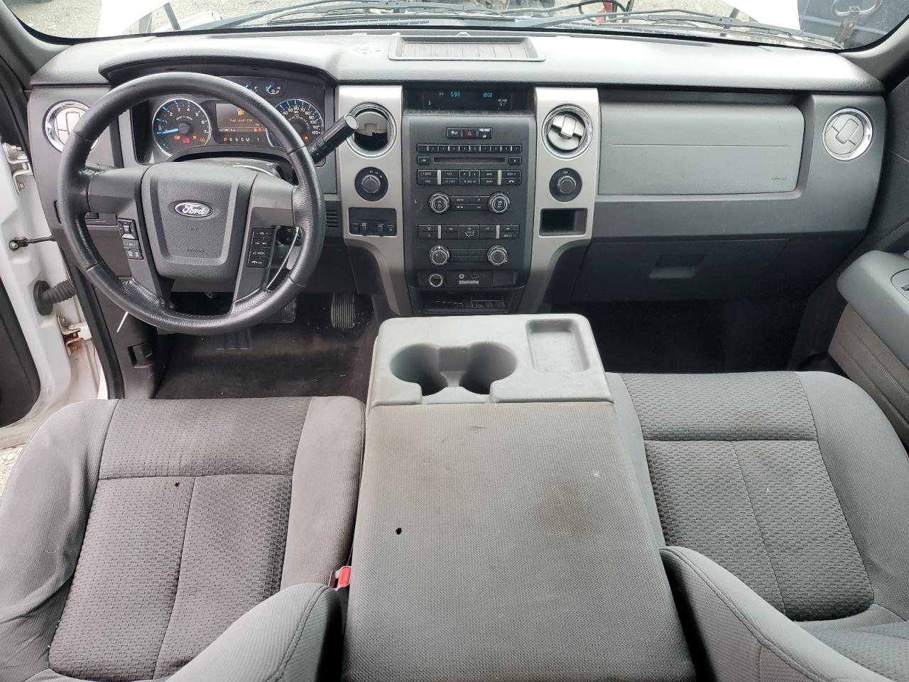 Ford F-150 Super Cab Image 6