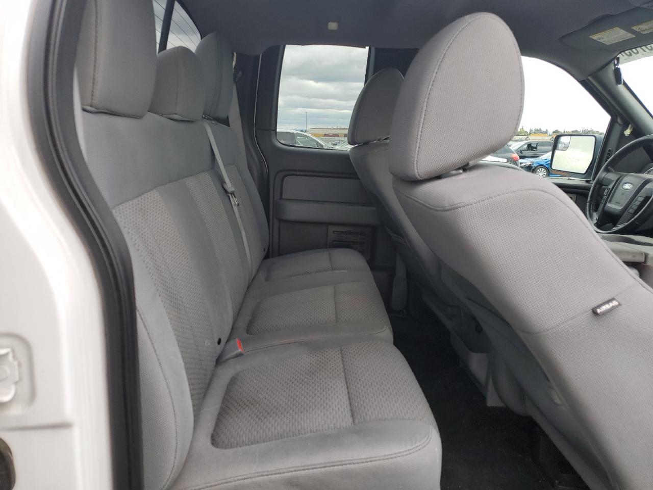 Ford F-150 Super Cab Image 7