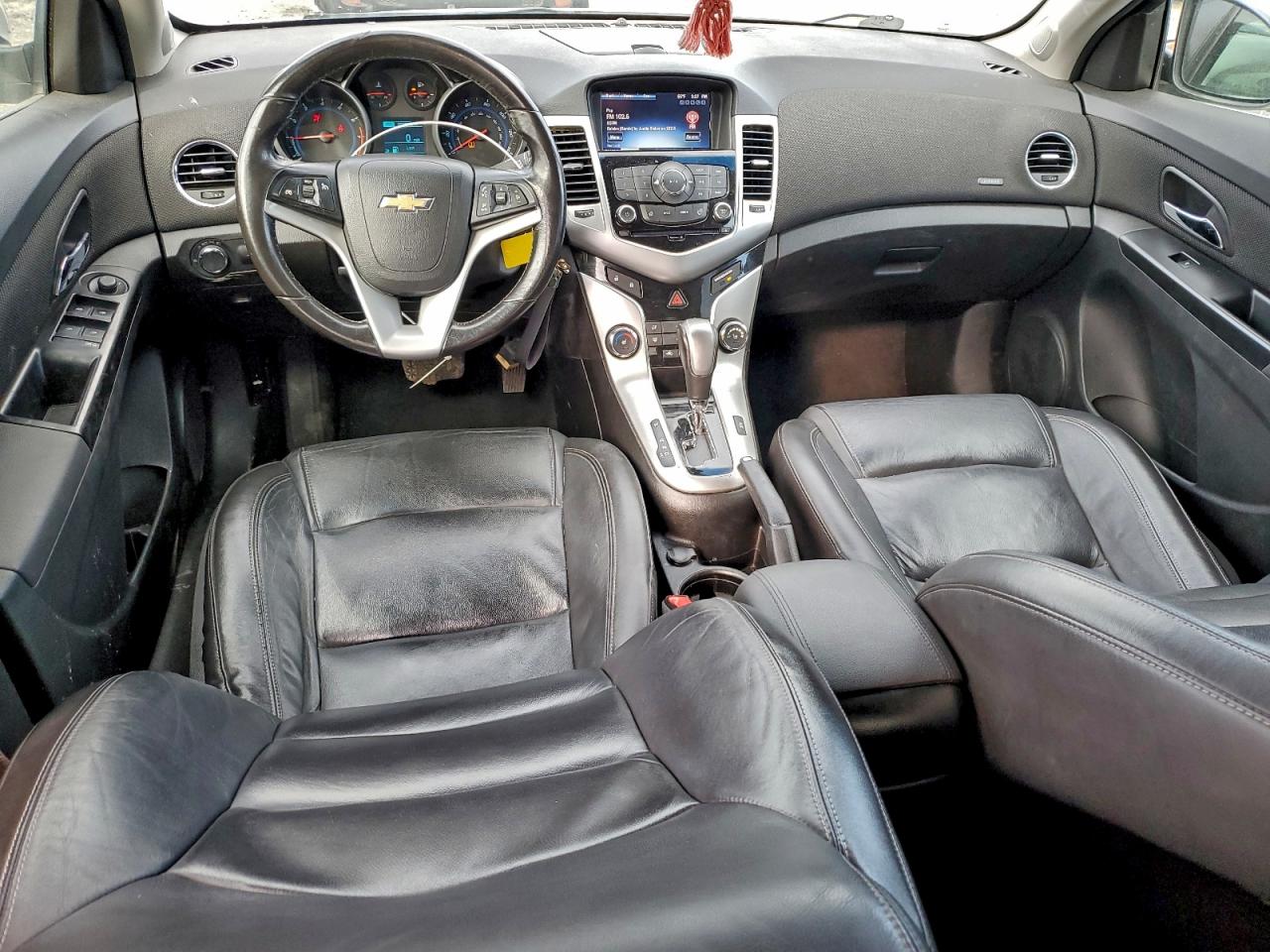 Chevrolet Cruze Lt Image 2