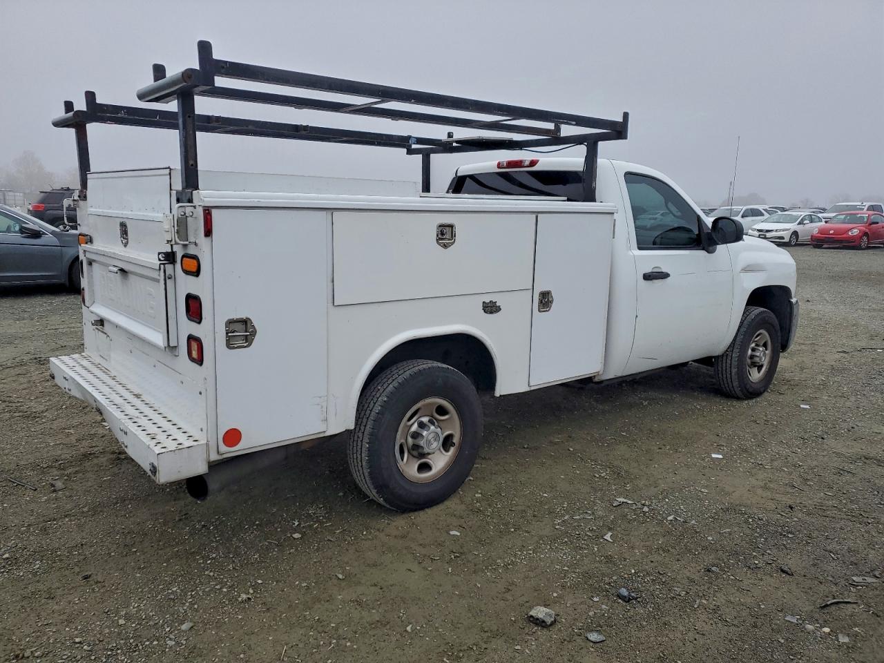 Chevrolet Silverado C2500 Heavy Duty Image 4