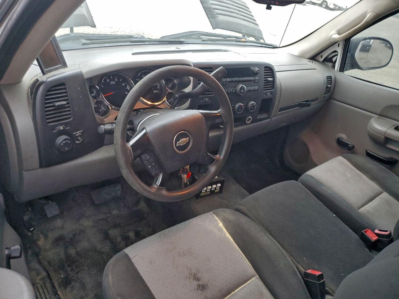 Chevrolet Silverado C2500 Heavy Duty Image 8