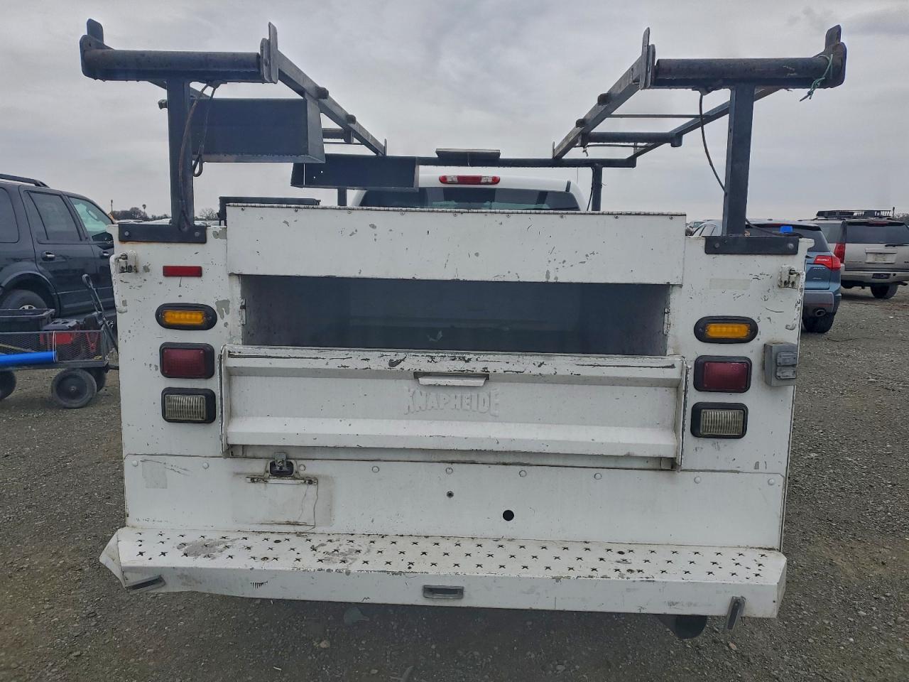 Chevrolet Silverado C2500 Heavy Duty Image 5