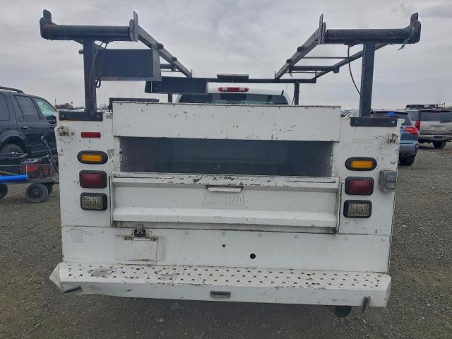 Chevrolet Silverado C2500 Heavy Duty Image 5