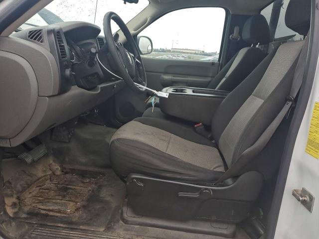 Chevrolet Silverado C2500 Heavy Duty Image 11