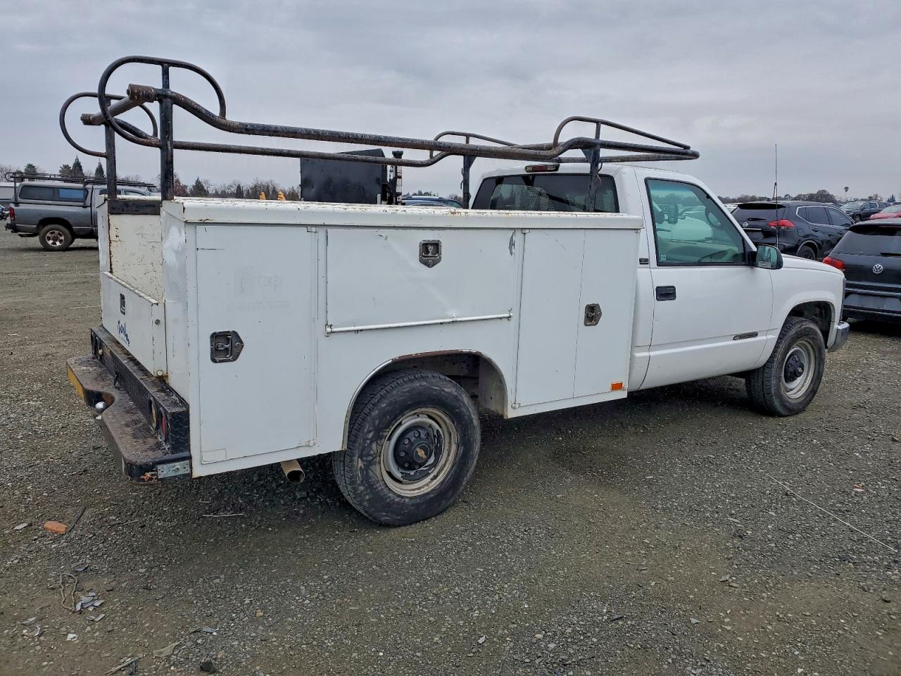 Chevrolet Ck3500 C3500 Image 2