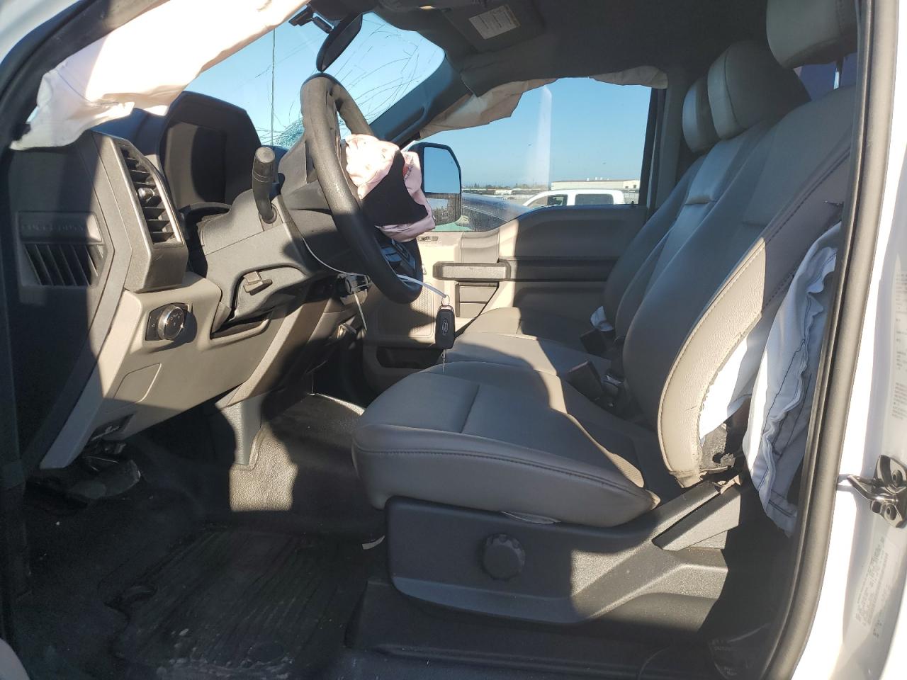 Ford F-250 Super Duty Image 4