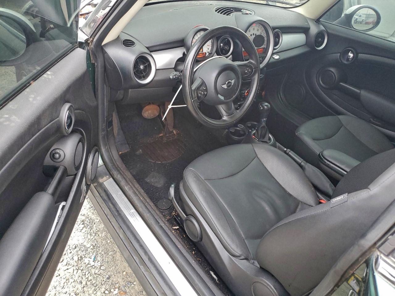 MINI Cooper Image 12