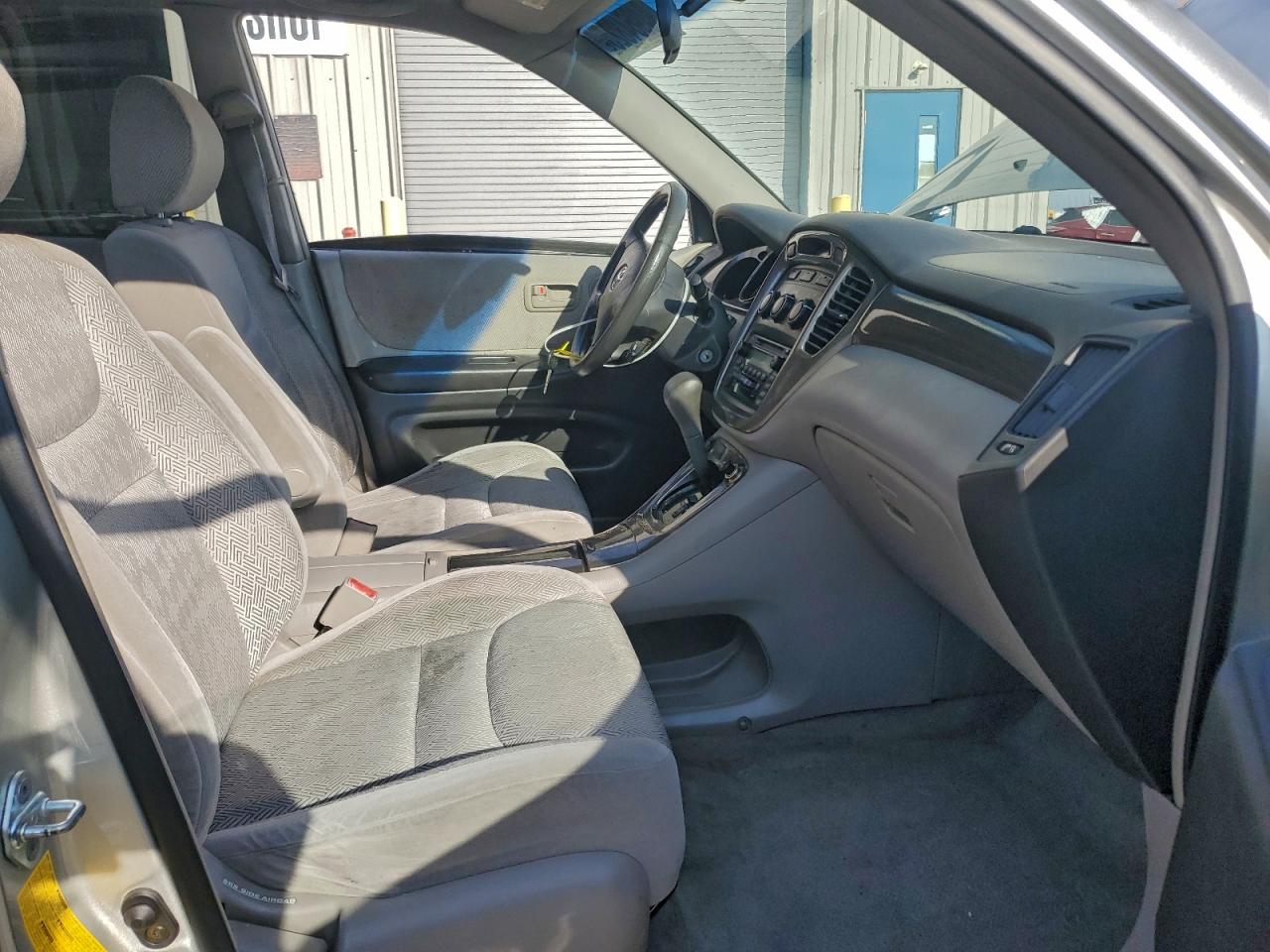 Toyota Highlander Limited Image 2