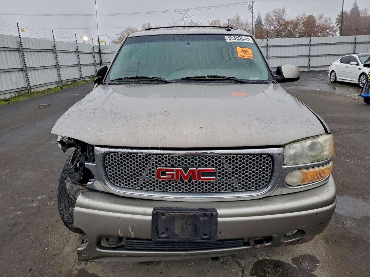 GMC Denali Xl K1500 Image 3