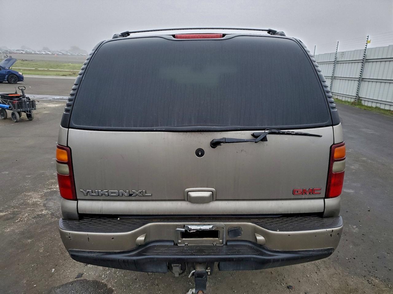 GMC Denali Xl K1500 Image 2