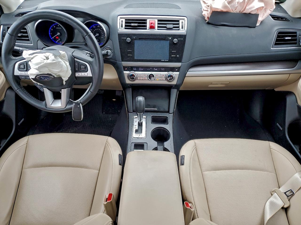 Subaru Legacy 2.5i Limited Image 4