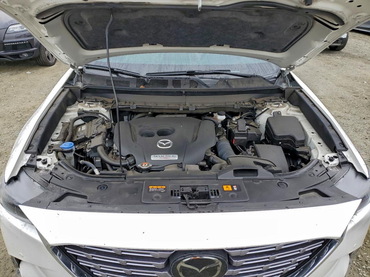 Mazda Cx Signature Image 11