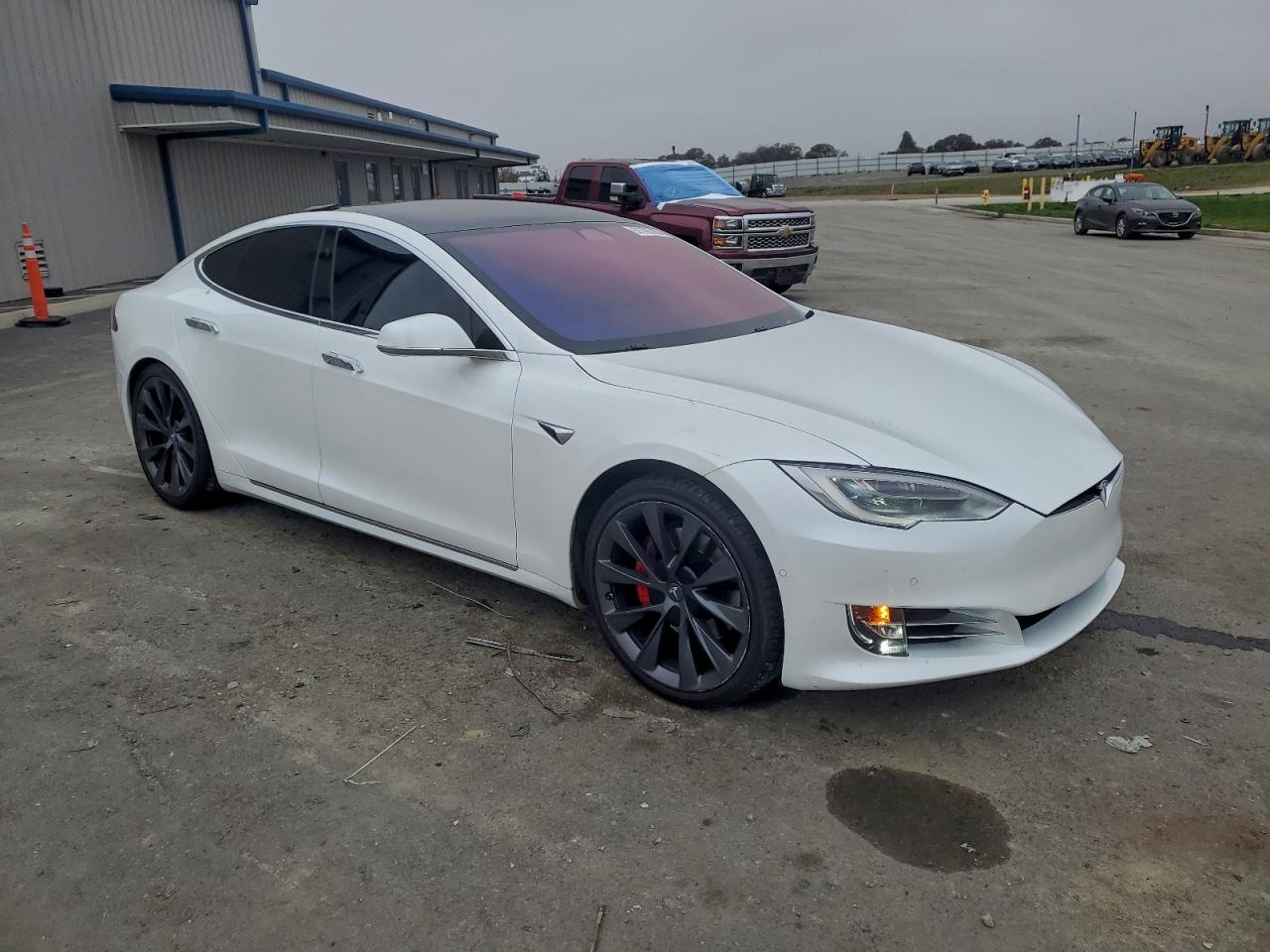 Tesla Model S Image 3