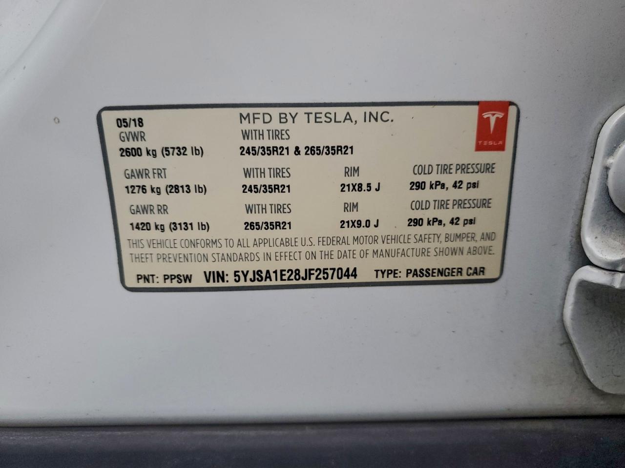 Tesla Model S Image 11