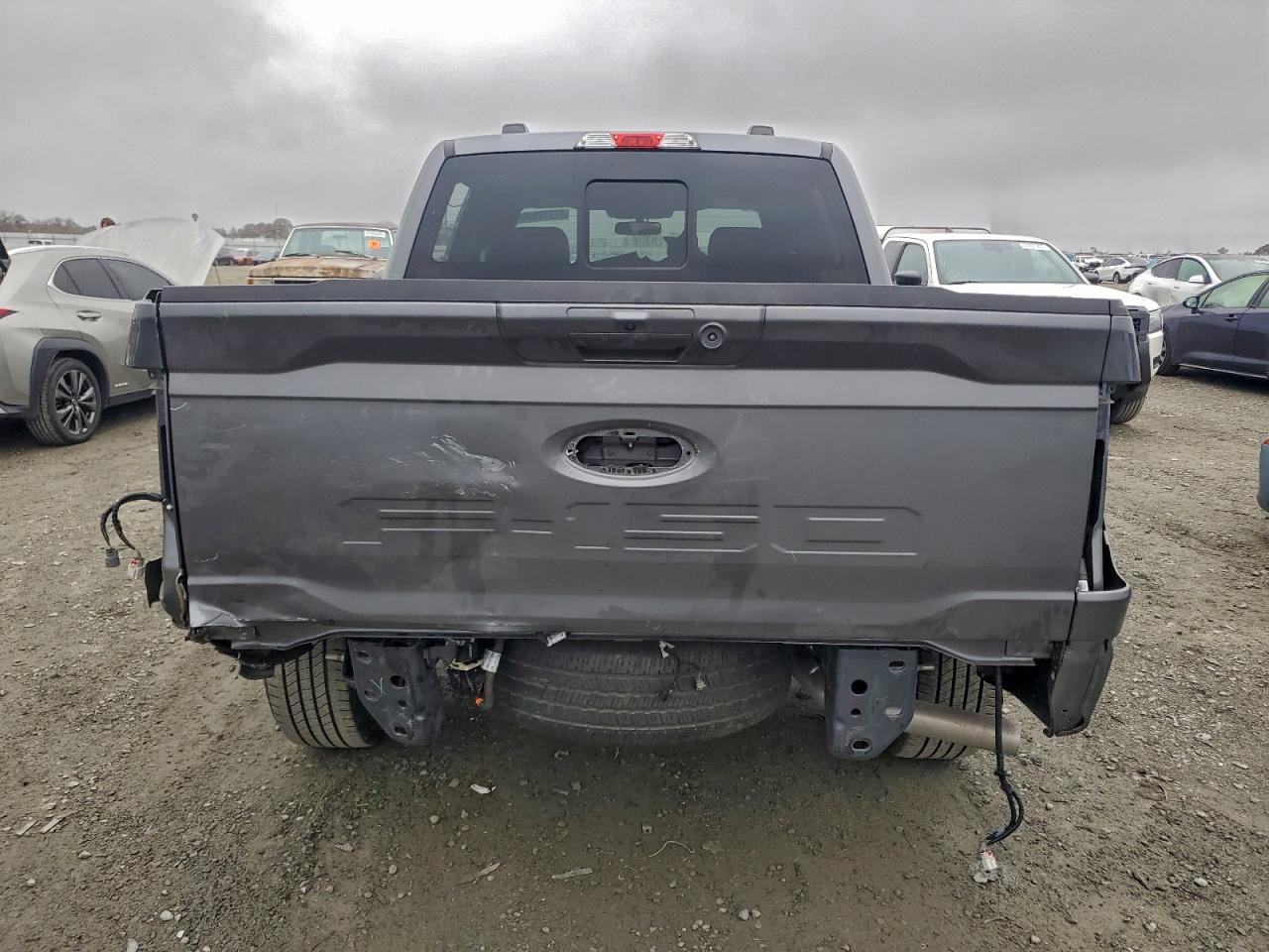 Ford F-150 Xlt Image 13