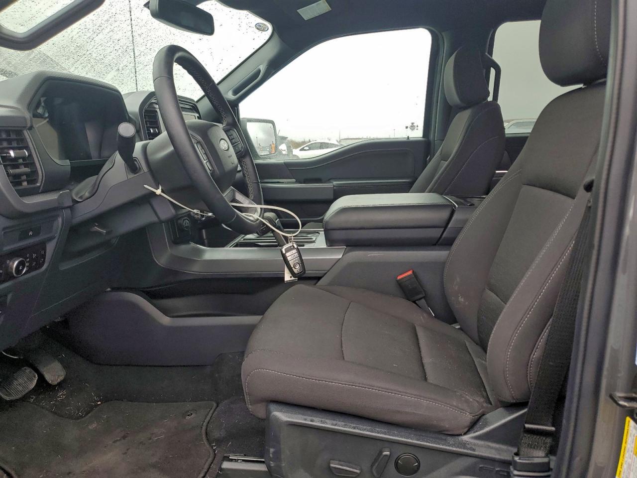 Ford F-150 Xlt Image 11