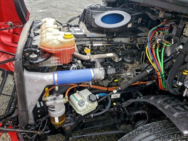 Freightliner Cascadia 1 Image 9