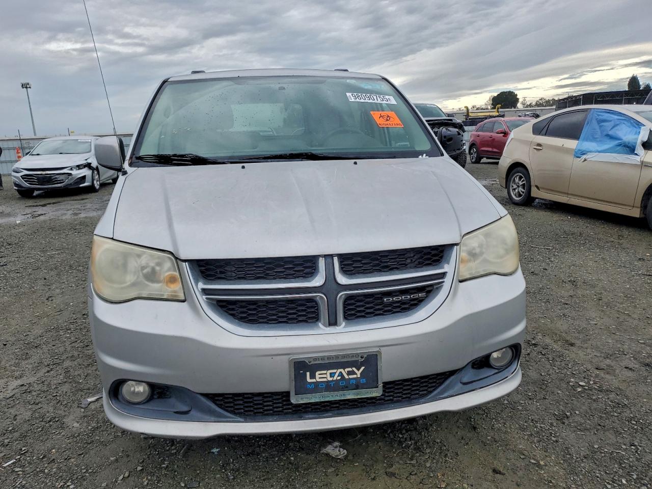 Dodge Caravan Crew Image 10