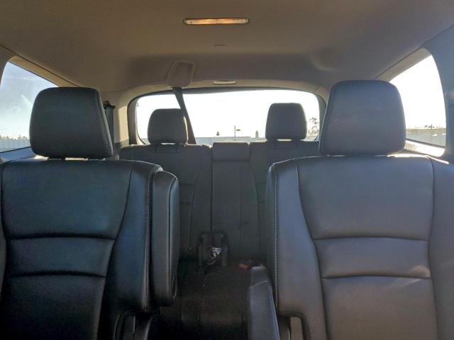 Honda Pilot Touring Image 4