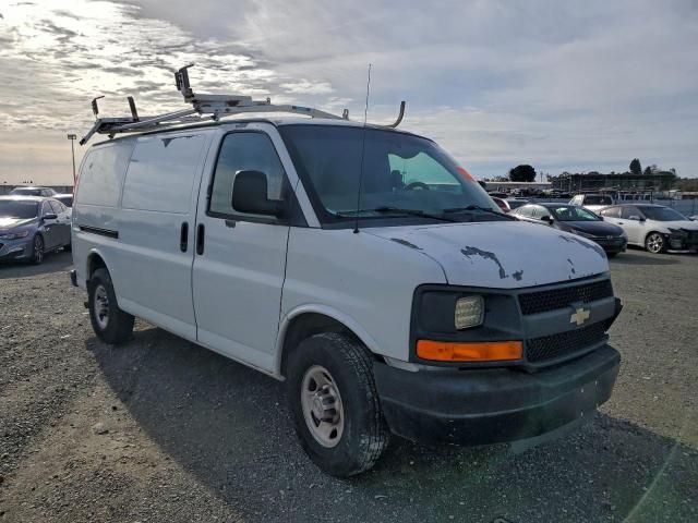 Chevrolet Express Image 9