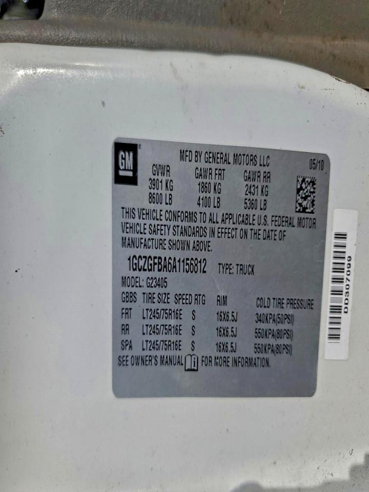 Chevrolet Express Image 11