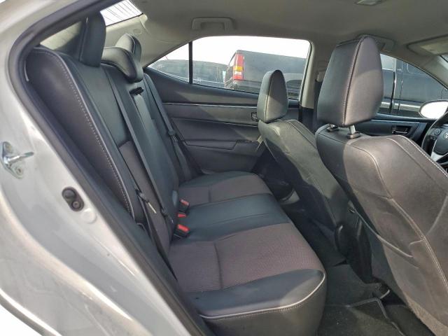 Toyota Corolla L Image 10