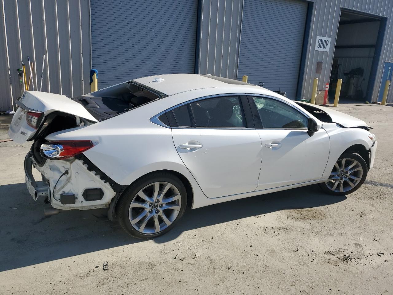 Mazda 6 Touring Image 2