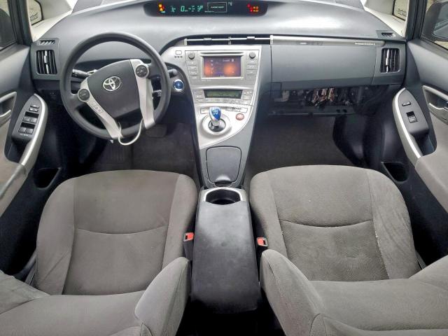 Toyota Prius Image 2