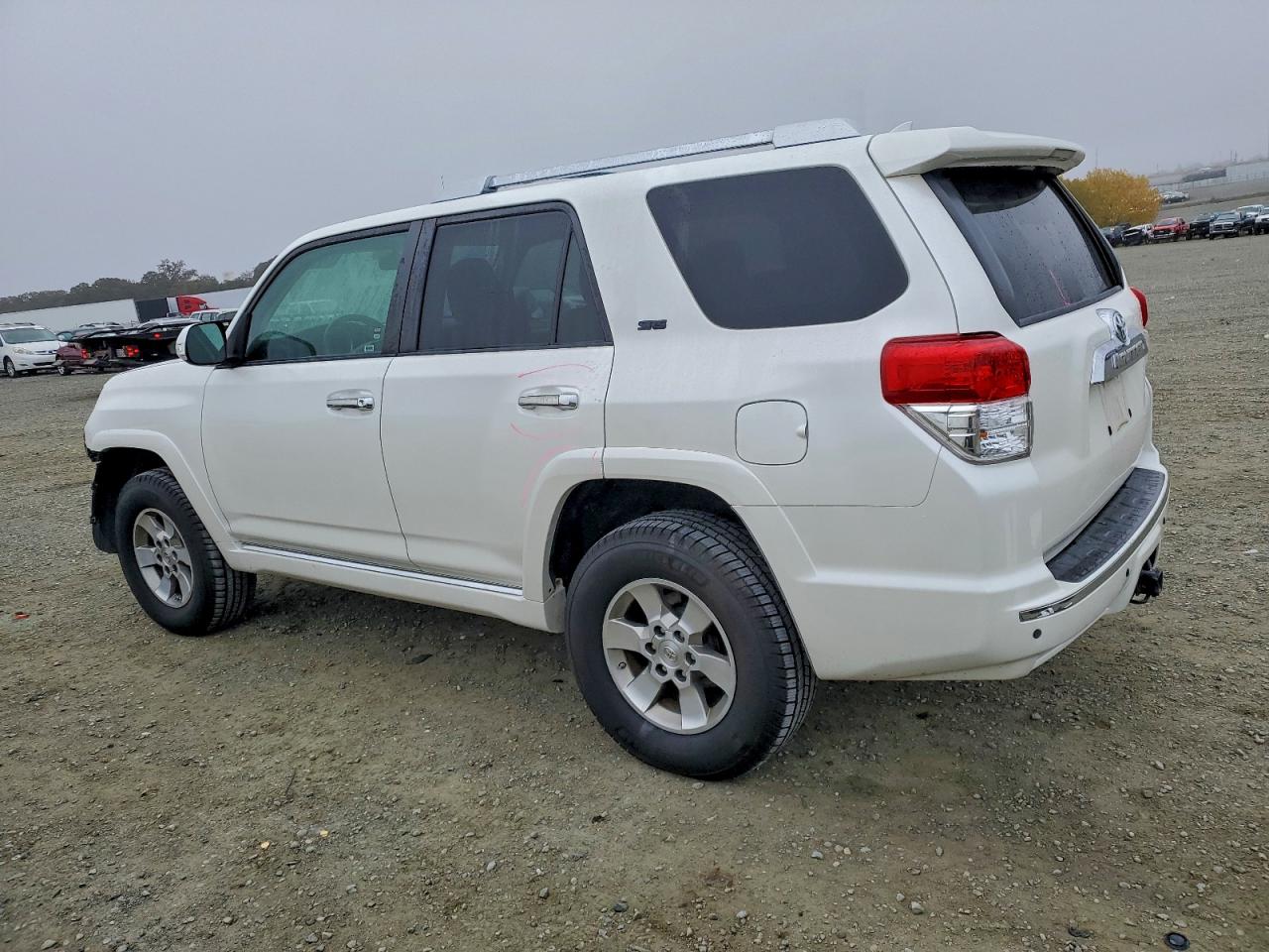 Toyota 4Runner Sr5 Image 3