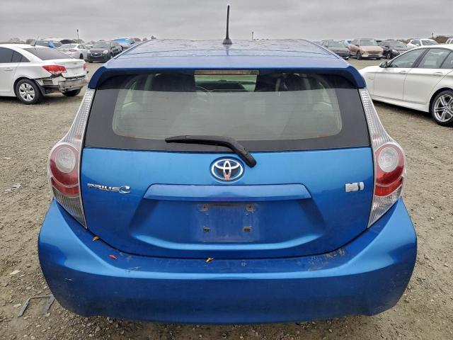 Toyota Prius Image 2