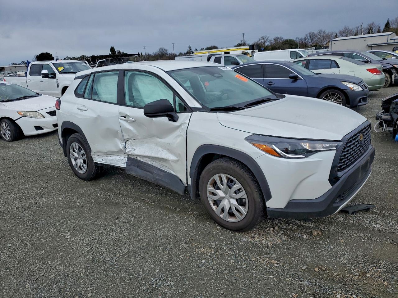 Toyota Corolla L Image 3