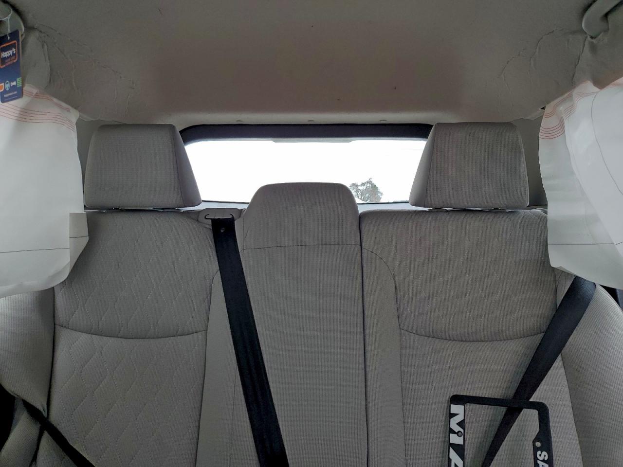 Toyota Corolla L Image 7