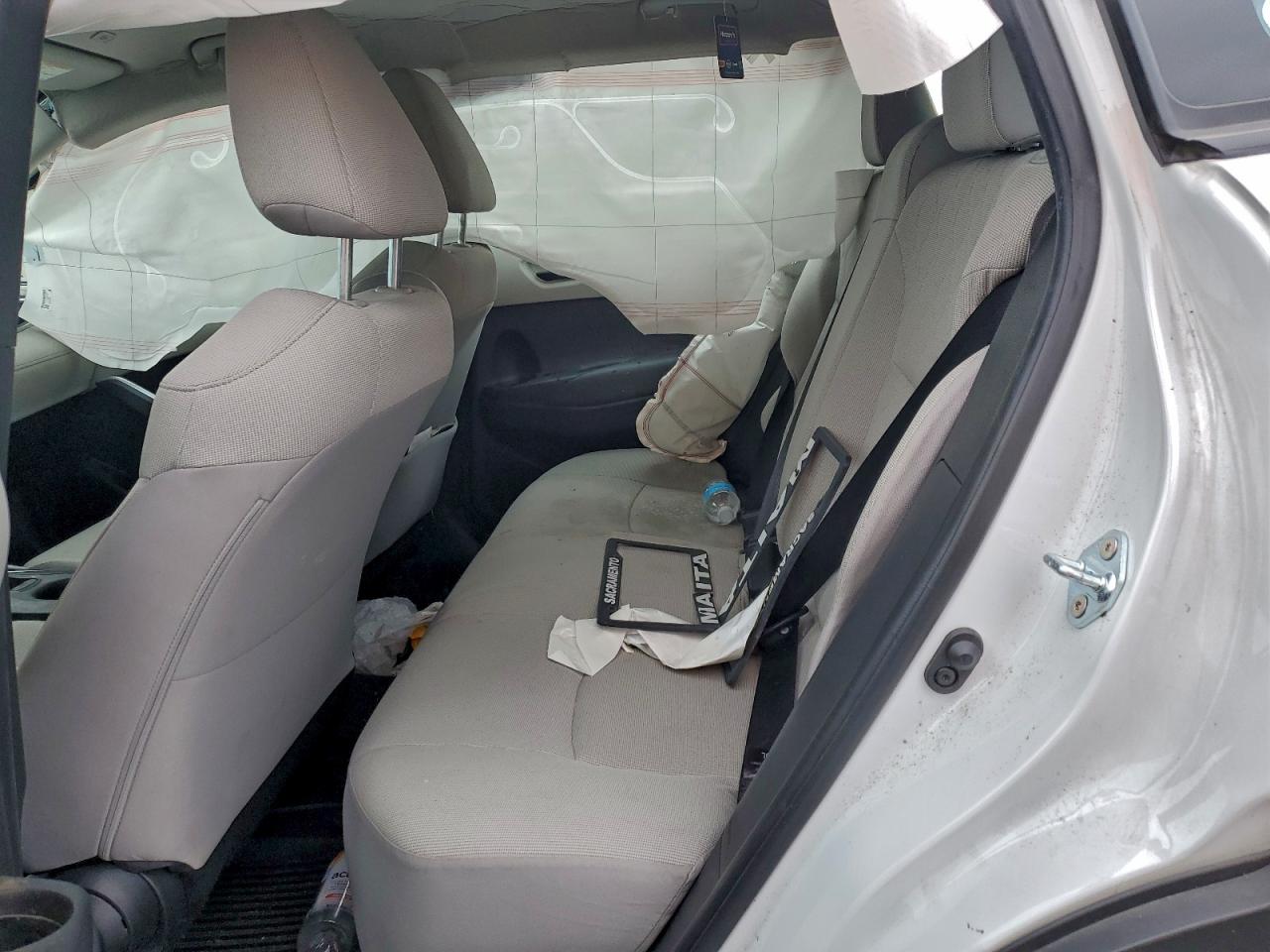 Toyota Corolla L Image 13