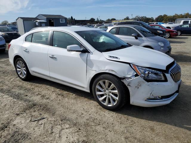 Buick LaCrosse Image 11