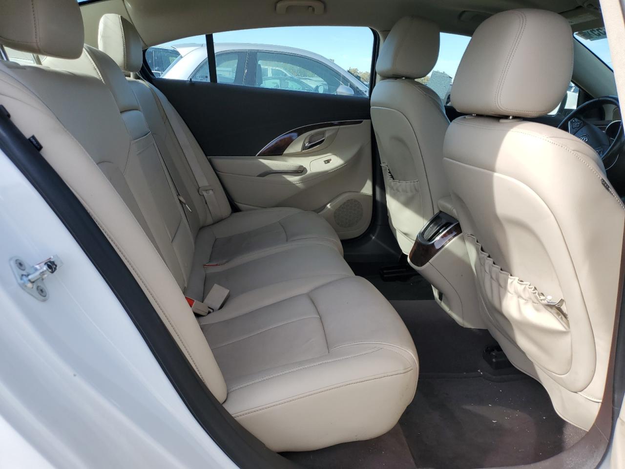 Buick LaCrosse Image 7