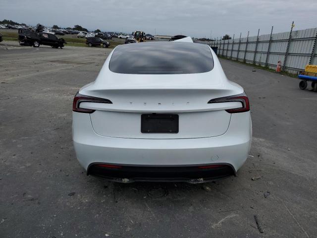 Tesla Model 3 Image 7